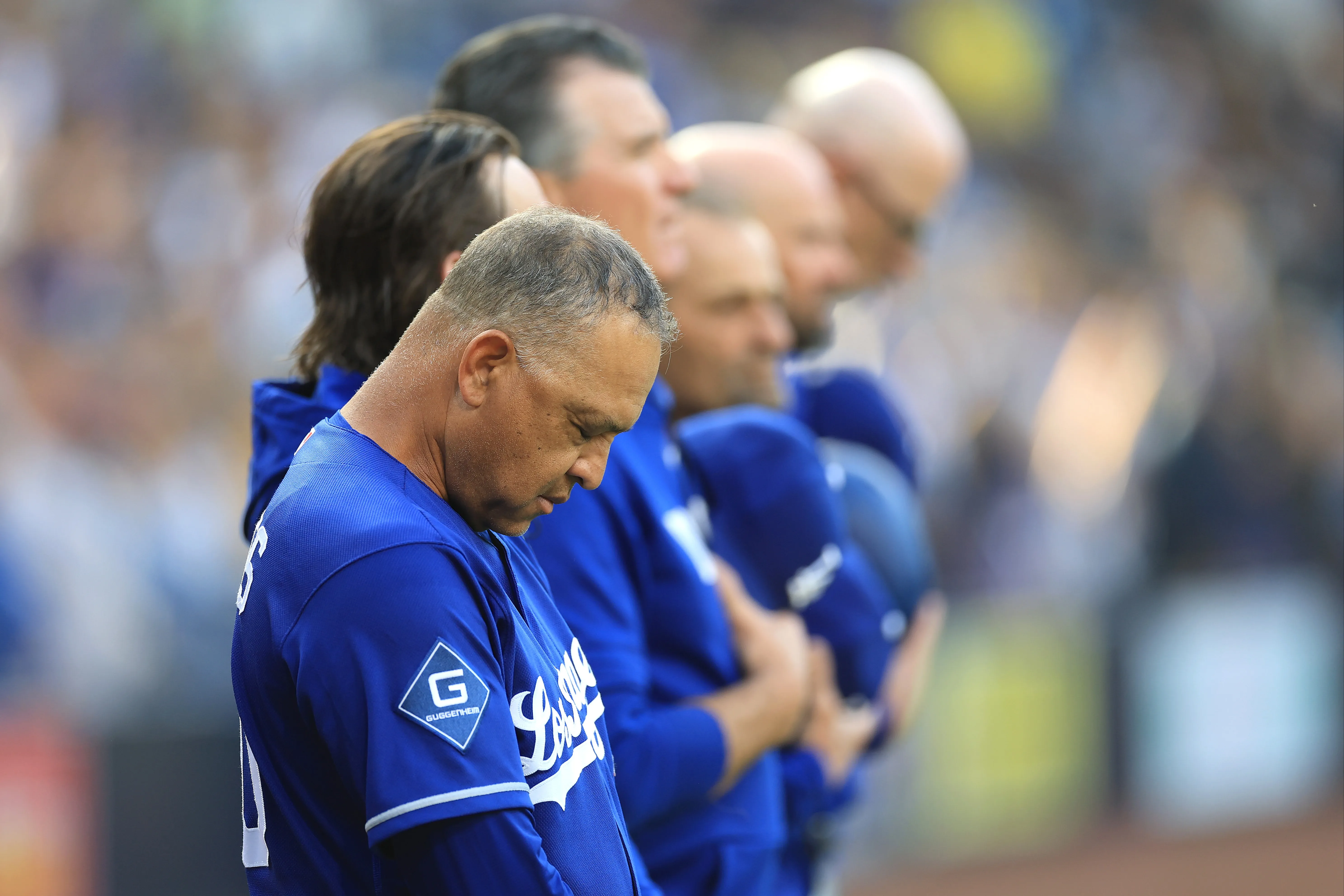 Padres, Dodgers hold moment of silence after San Diego mosque shooting