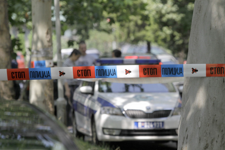 ŽENA UBILA MUŽA! Horor na Čukarici: Vatrogasci zatekli telo u ogromnoj lokvi krvi!