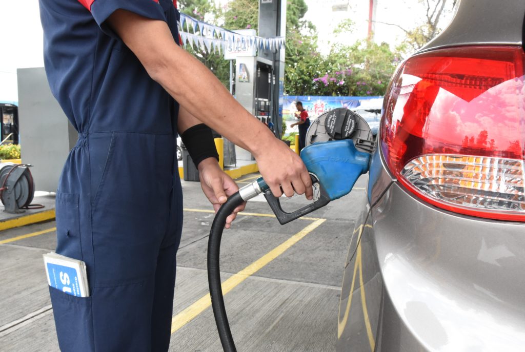 Aresep aprobó nuevos cambios en el precio de los combustibles