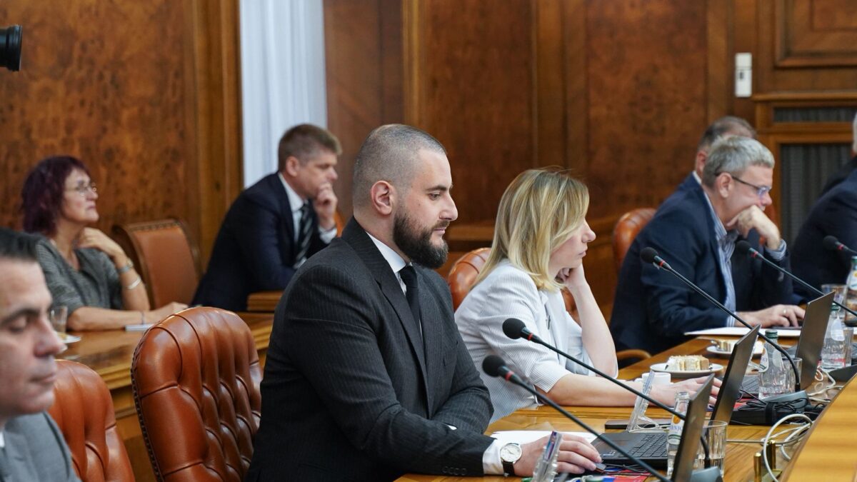 Zukorlić pozvao bošnjačke poslanike na jedinstven nastup u zaštiti izbornih prava Bošnjaka