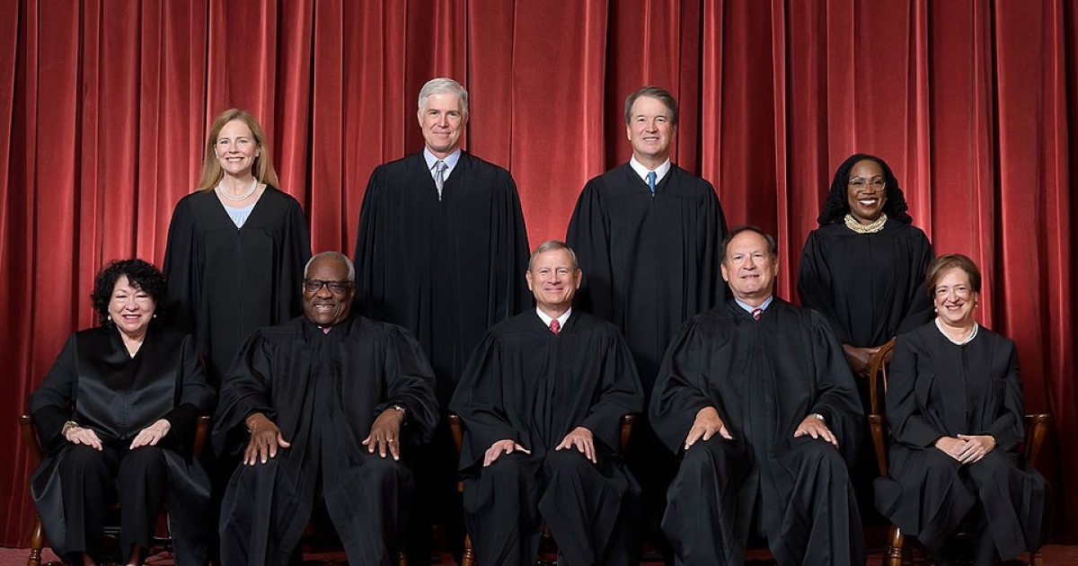 Hakeem Jeffries Calls SCOTUS Justices ‘Far Right Extremists’ Even Though the Virginia Decision Was Unanimous