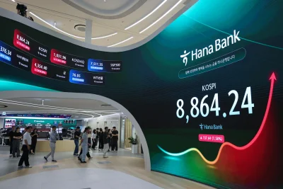 Seoul stocks land at new high on chip rally