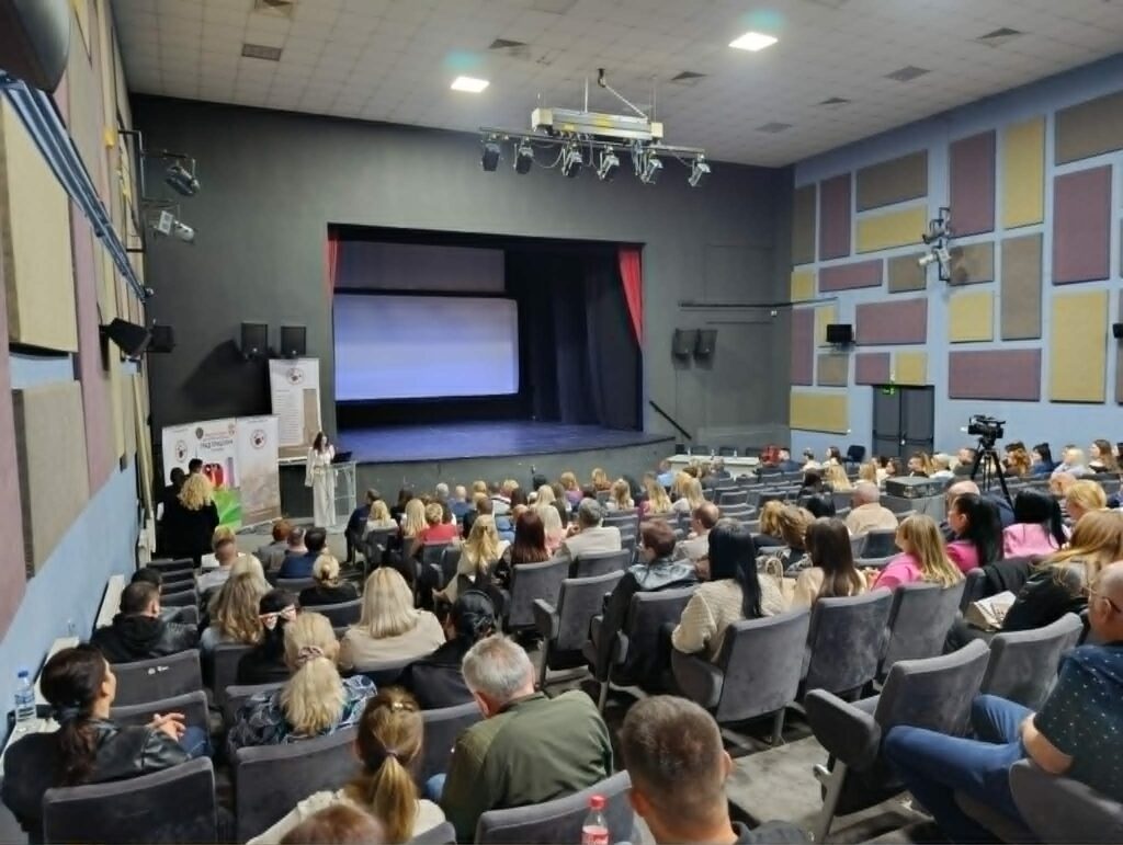 Treći Vidovdanski nacionalni simpozijum na temu: „Hronični stres i psihosomatska oboljenja – integrativni pristupi u savremenoj praksi“ otvoren u Gračanici