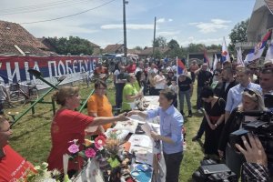Brnabić: Hvala predivnim ljudima u Aleksincu na svoj podršci