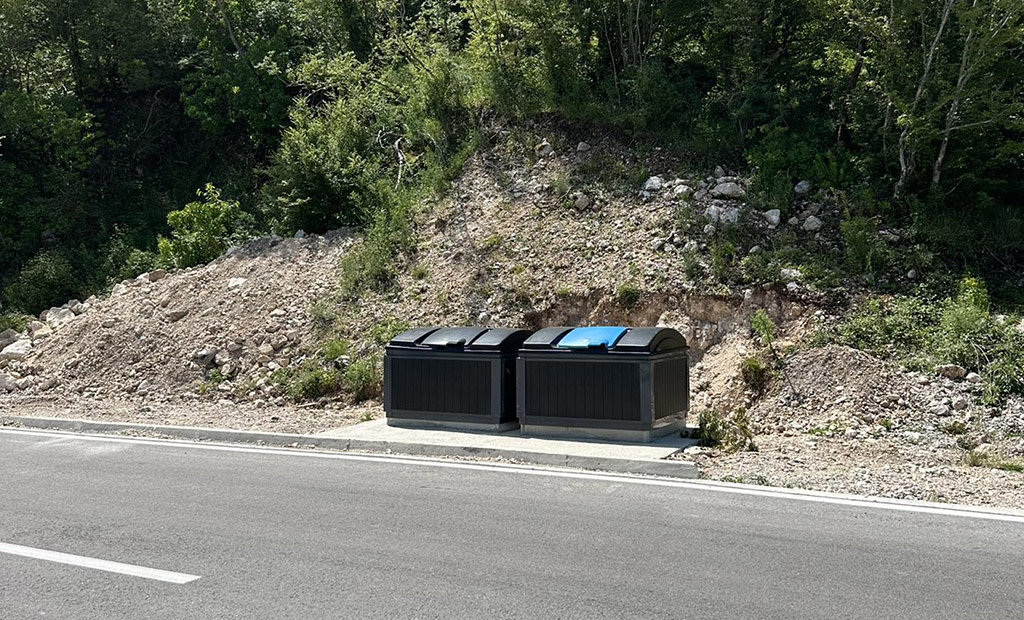U Crmnici postavljeni novi polupodzemni kontejneri