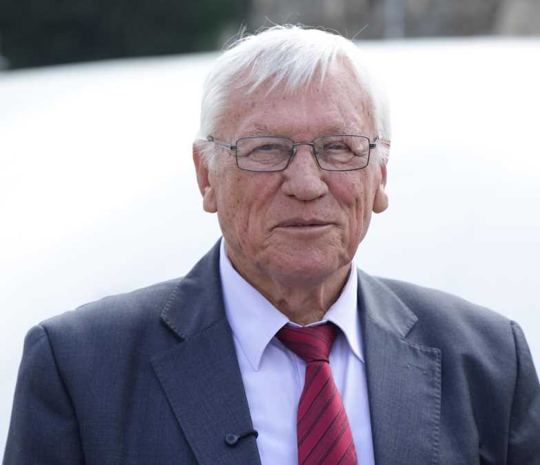 ON NIJE SAMO LEGENDA NARODNE MUZIKE! Nikada ne biste pogodili kojim zanatom se bavi Milanče Radosavljević