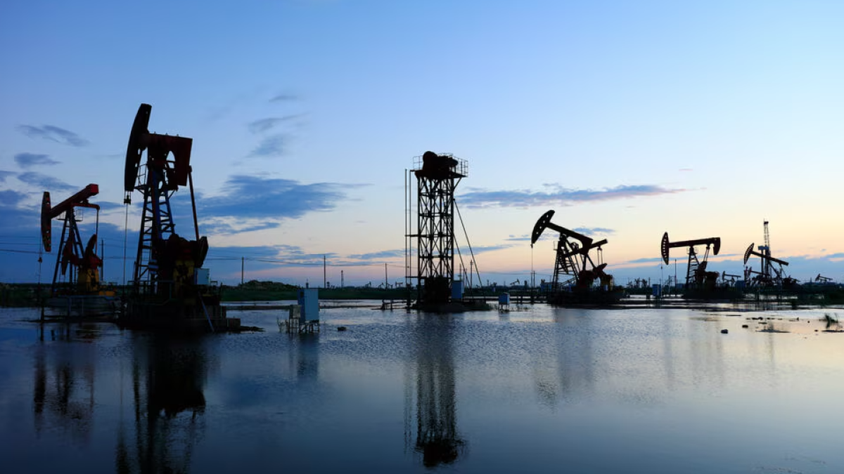 
                Petróleo Texas cierra US102.27
            