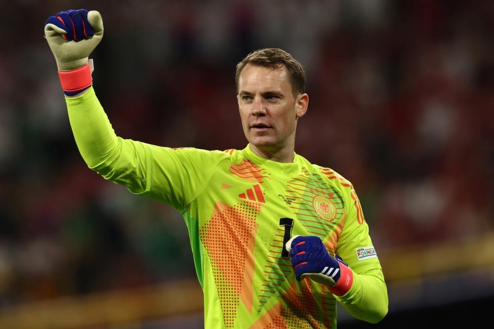 CIRKUS NA MUNDIJALU! Manuel Nojer prekršio dva FIFA pravila, niko nije reagovao!