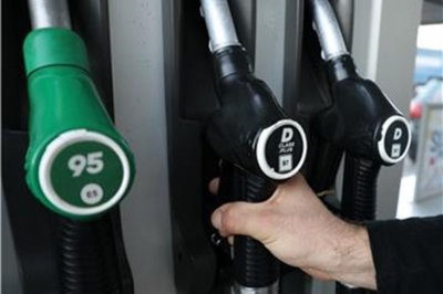 Ina i Petrol uveli ograničenje točenja goriva