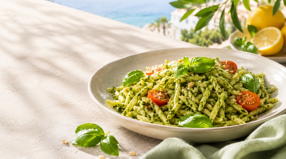 Svježi pesto – nezaobilazan dodatak brzim ljetnim jelima