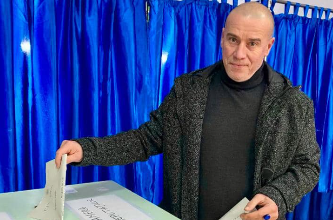 Întorsătură la 180 de grade cu Demeter Andras Istvan. Sorin Faur, fost membru în CA al Radioului Public, îi ia apărarea