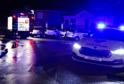 Čoveka (71) satima držao zatočenog u stanu pa mu pretio zbog duga: Uhapšen muškarac (54), evo šta sledi
