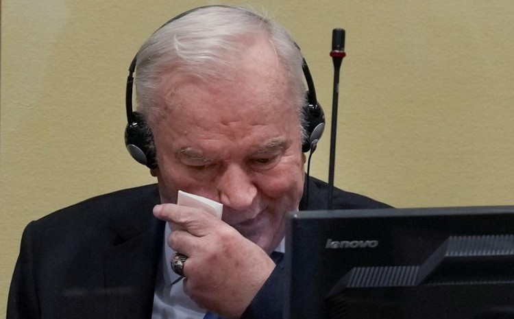 Ratko Mladiќ doživeal mozočen udar vo Hag