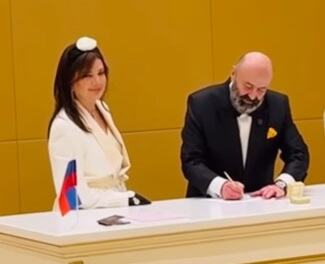 Ruski ministar trgovine sekirom napao ljubavnicu sa kojom ima ćerku, žena ga ostavila - pa nastala drama: Rusi ne mogu da veruju šta je sad uradio Mihail