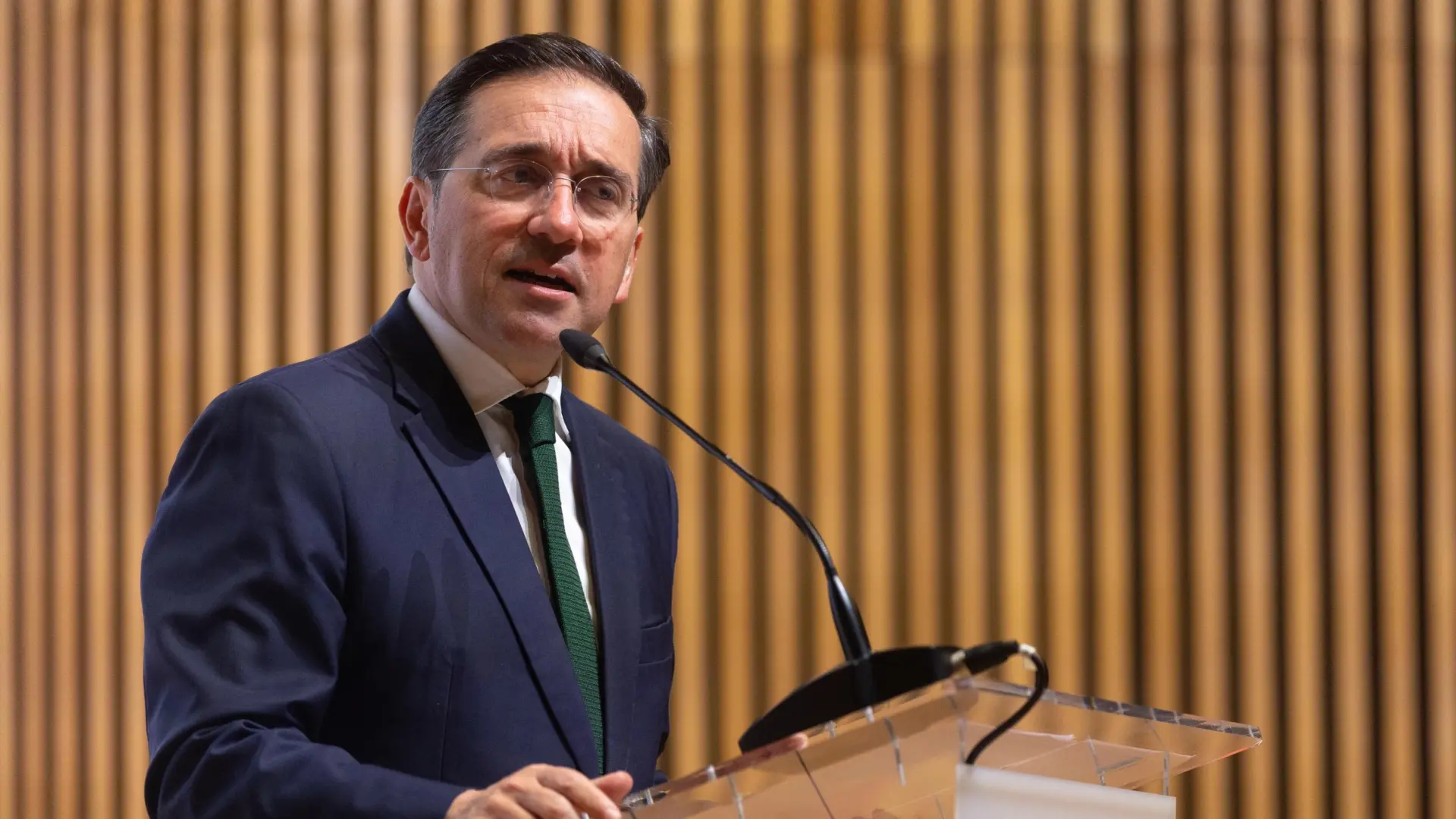  La oficialidad del catalán en la UE se le atasca al Gobierno: un año en blanco y sin avances 