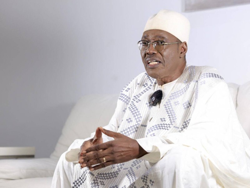 Cameroun: l’opposant en exil Issa Tchiroma Bakary porte plainte en France contre le président Paul Biya