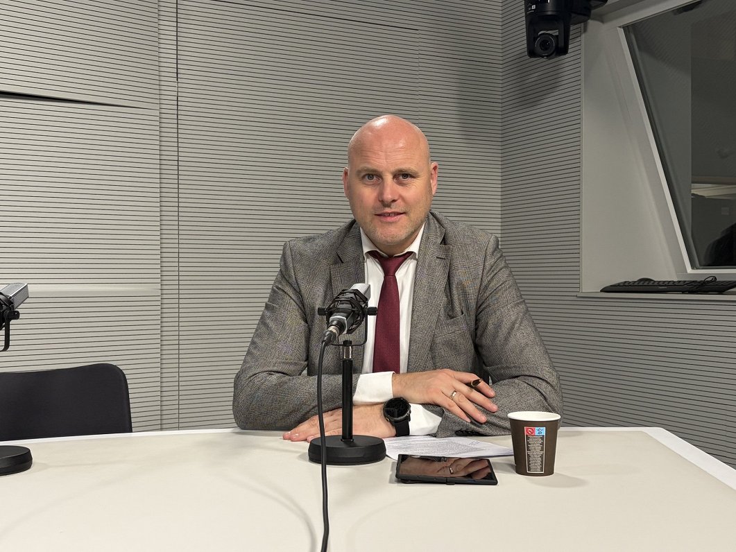 PM Kulbergs: airBaltic discussions ongoing with three potential investors