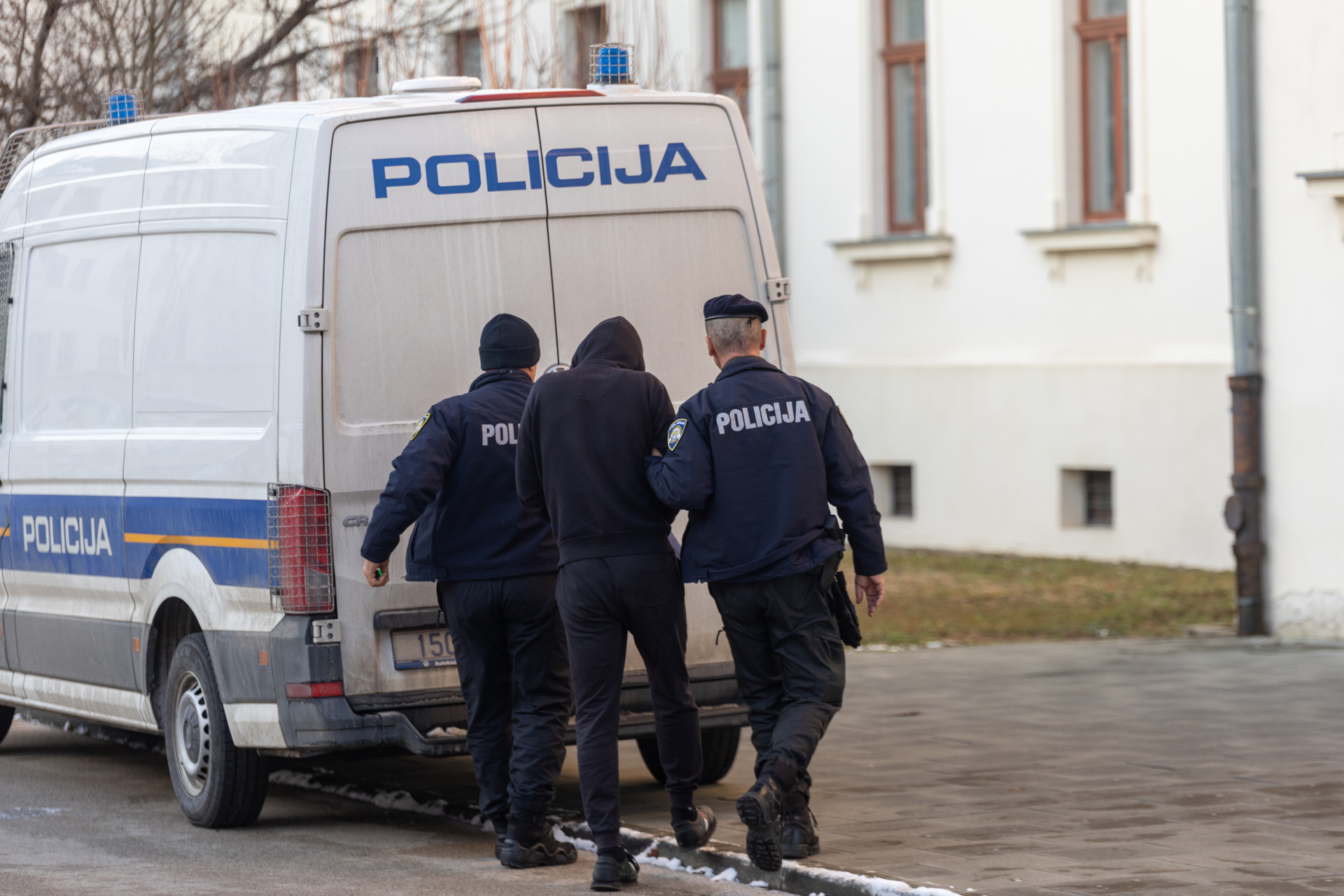 Gotovinu od utaje poreza uložio u kupnju nekretnine na zadarskom području