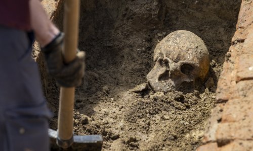 Veliko otkriće: Arheolozi u Vinkovcima pronašli rijetke rimske grobove