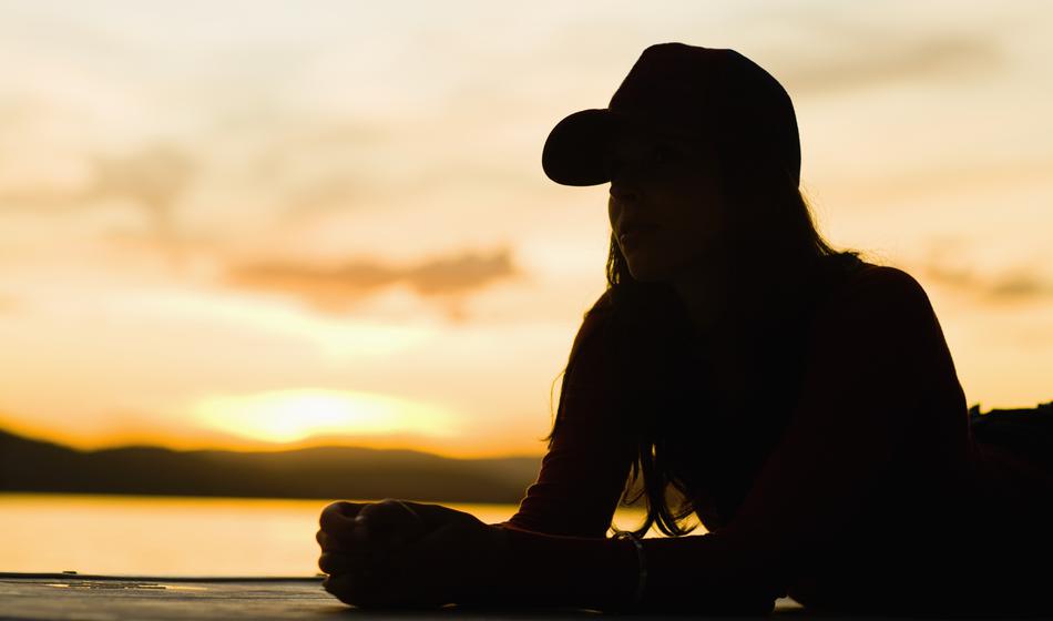 19-letnica do nore zaposlitvene priložnosti brez faksa in izkušenj