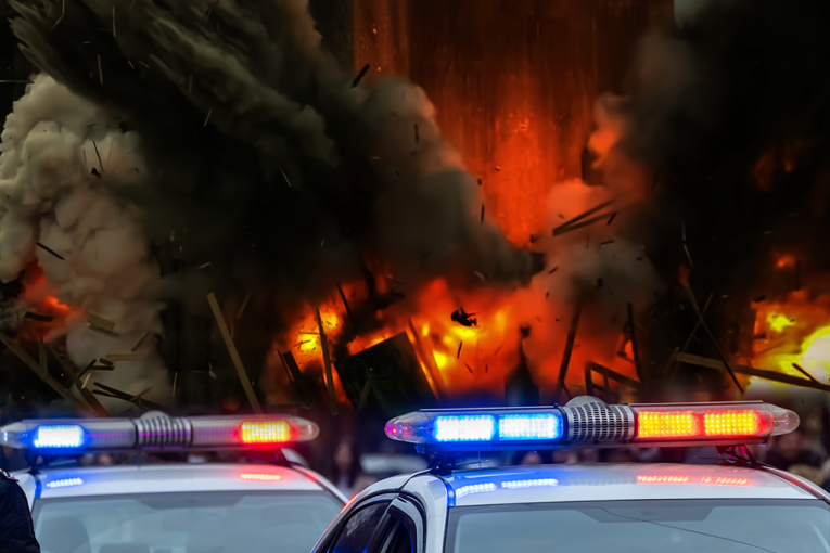 DVE DETONACIJE NA NOVOM BEOGRADU! Građani u strahu - BUKNUO I PLAMEN! (VIDEO)