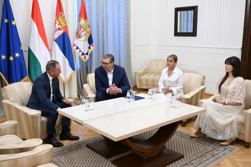 Predsednik Srbije u oproštajnoj poseti primio mađarskog ambasadora