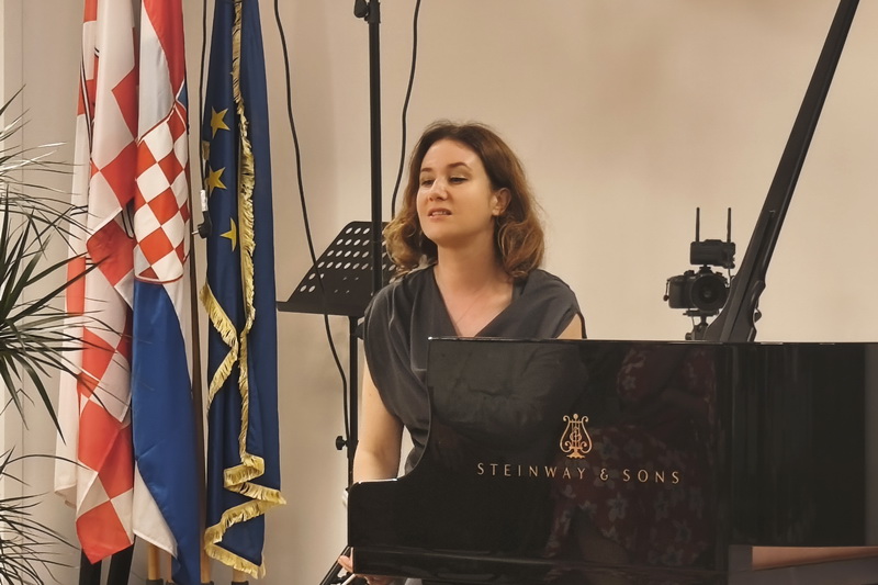 Treća večer Pijanističkog memorijala Ranko Filjak donijela je vrhunski glazbeni doživljaj – koncert Martine Filjak