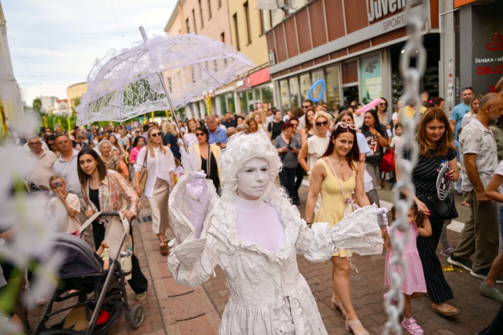 Festival “TrotoArt” ponovo donio magiju, šarenilo i sjajnu atmosferu na ulice Banjaluke
