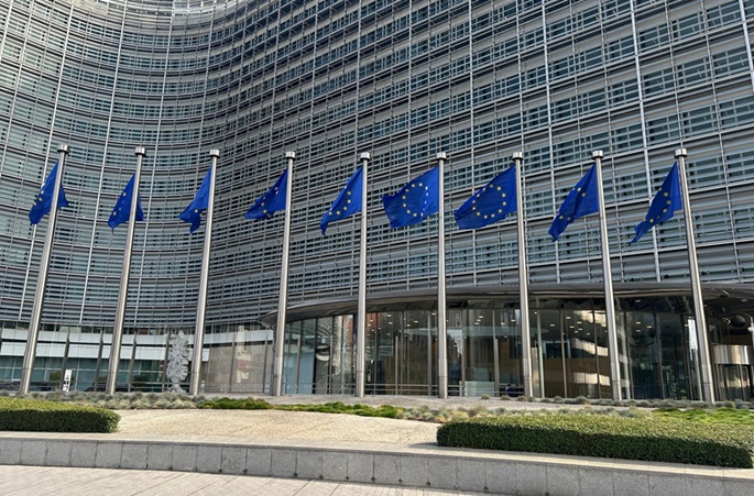 Majority Finns want EU to reduce dependency on US, China: survey