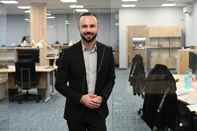 Вятърни турбини от София за света