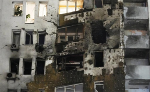 Brojot na povredeni vo ruskiot napad vrz Kiev se iskači na 81 – dvajca zaginaa