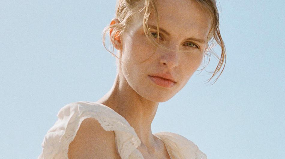 Ova 4 sanjiva topa iz H&M-a kao da su izašla iz boudoira. Nosimo ih i uz suknje i uz traperice