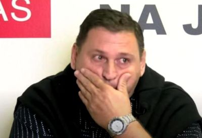 Taki uhvaćen na buvljaku kako "prodaje patike" - otac Maje Marinković besan kao ris: "Ja sam milioner..."
