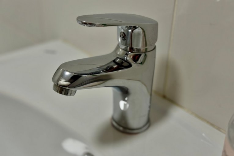 BEOGRAĐANI, SPREMITE ZALIHE! Deo Rakovice bez vode puna 24 sata!