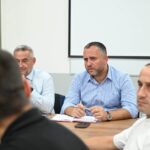 Toškovski: Započna čistenje na vodovodnata mreža, krizata vo Gostivar postepeno se nadminuva