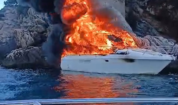 Sudar brodica kod Raba: Hrvatski umirovljenik evakuiran, plovilo nasukano