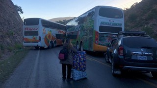 Cuarto intermedio hasta medianoche en bloqueo doméstico de Parotani 