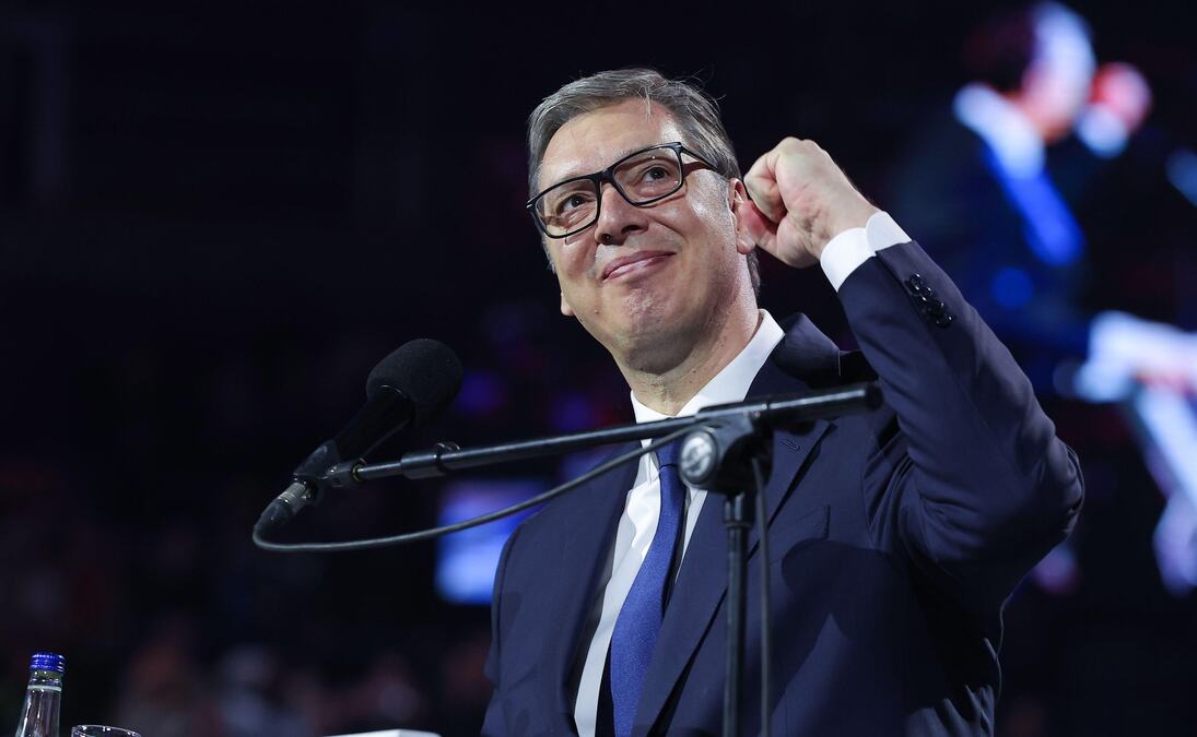 VUČIĆ NAGLASIO VAŽNOST ODLUKA KOJE OBLIKUJU BUDUĆNOST SRBIJE, PA SUMIRAO RADNU NEDELJU: Najveća snaga države ogleda se u ozbiljnosti sa kojom bira i odlučuje