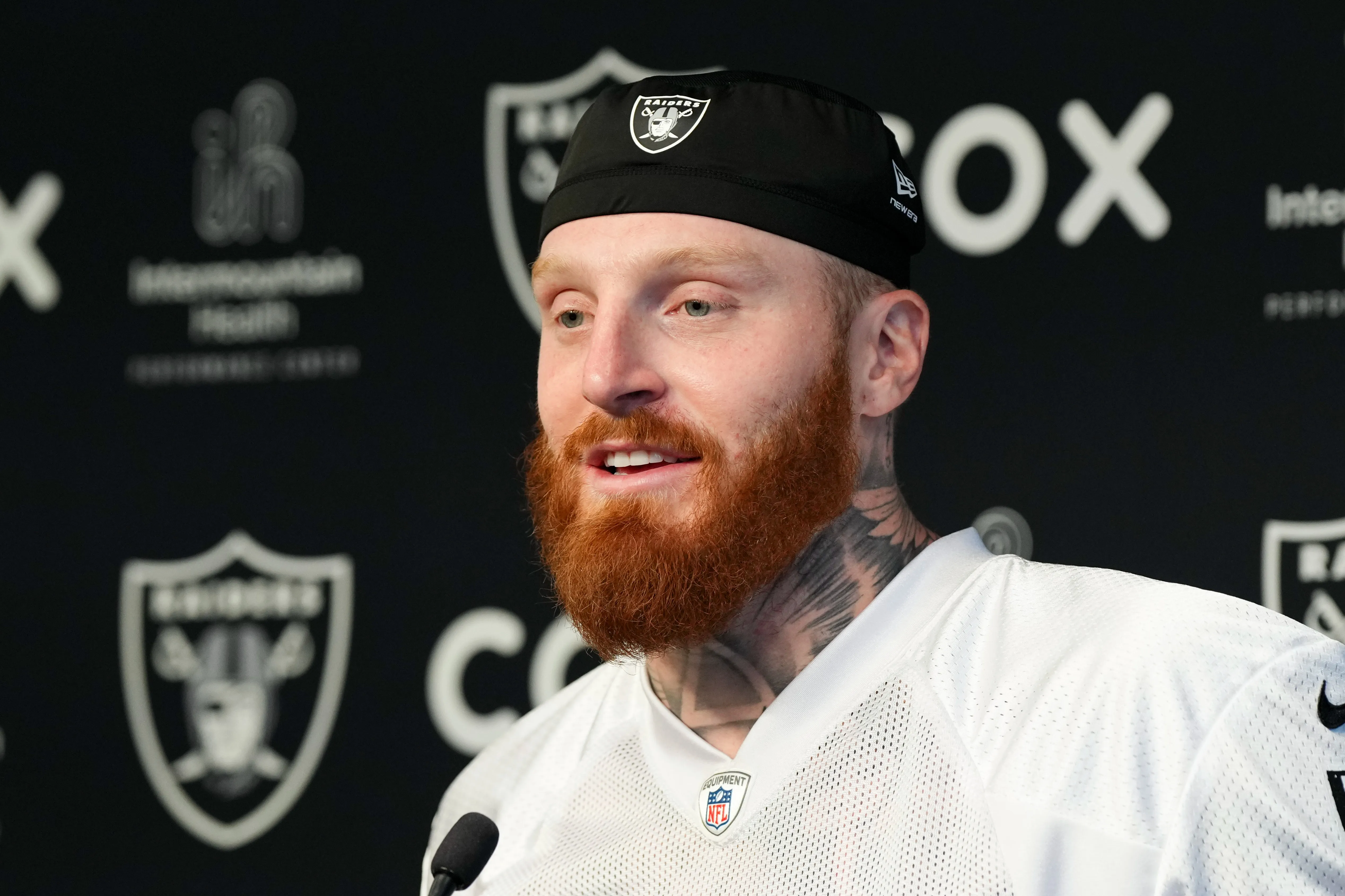 Young fan makes a bold move by asking Maxx Crosby to join the 49ers