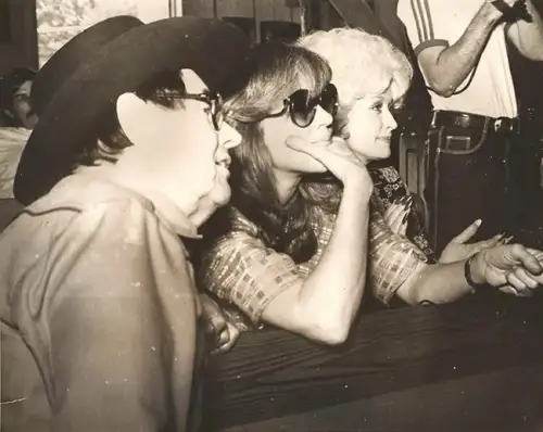 Memories of Dolly Parton at the Driftwood Barn in Mountain View