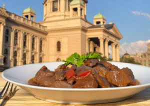 Skupštinski restoran izbacuje iz ponude dinstano meso