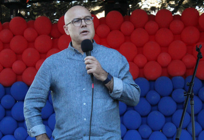 (VIDEO) ZA DVE NEDELJE VELIKI SKUP SNS U NOVOM SADU! Vučević: Bićemo sami protiv svih! Sa jedne strane naša lista na čelu sa Aleksandrom Vučićem, a sa druge svi ostali!
