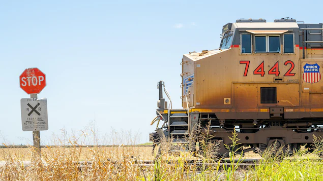  Le CN accepte de mettre fin à son opposition à une fusion ferroviaire majeure 