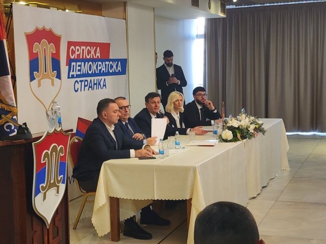 Zahtev vrhu SDS da ne dozvoli da Blanuša kandidaturu za predsednika Srpske prepusti Stanivukoviću