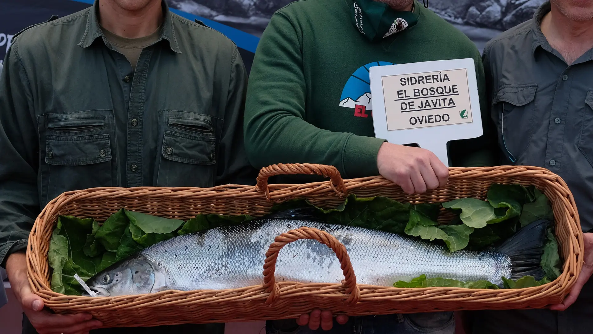 Dos semanas después de iniciar la temporada de pesca del salmón, el 'campanu' sigue sin aparecer 