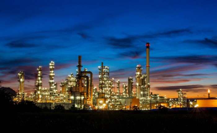 Voјnata vo Iran i naftenata kriza: Evropeјcite točele gorivo vo Rusiјa, a sosedite kaј nas