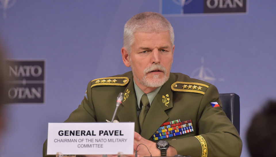 	Predsednik Češke traži da Zapad isključi Rusiju iz svog finansijskog sistema i interneta