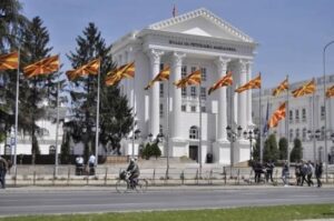 Vlen ќe rakovodi so šest ministerstva po vladinata rekonstrukcija
