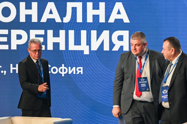 Пеевски махна "преторианците" си от ръководството на ДПС