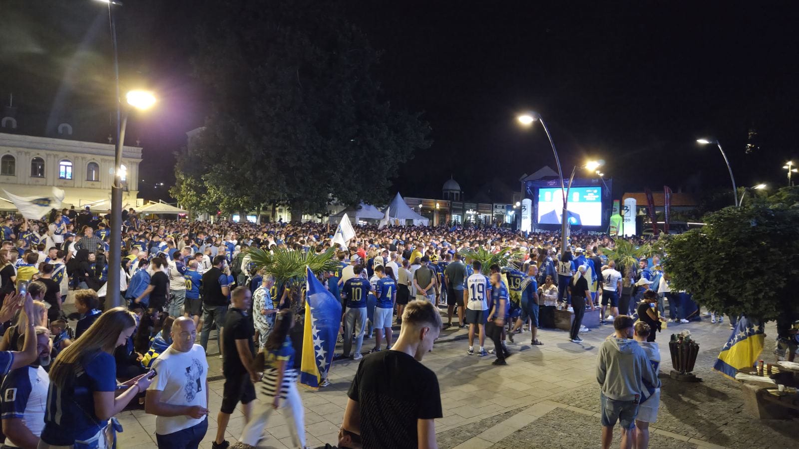 Niko nije lud da spava: Tuzla broji minute do početka utakmice BiH – SAD